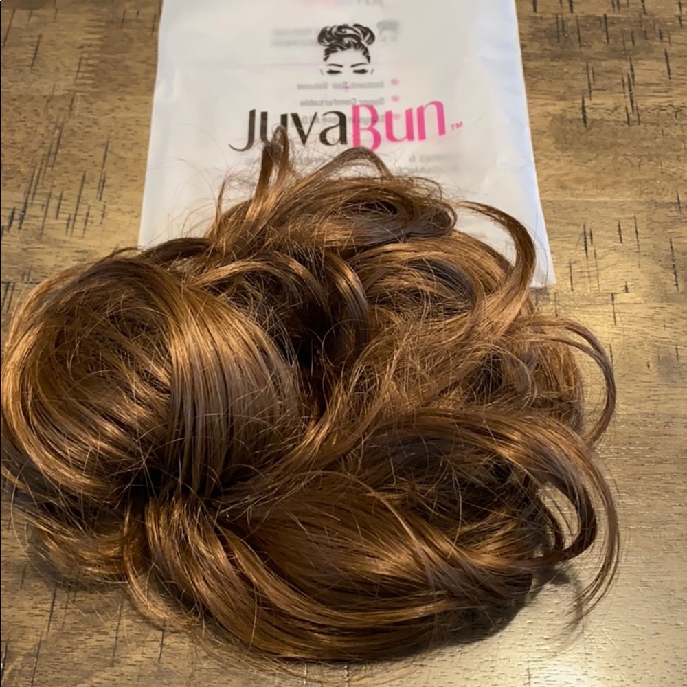 JuvaBun Messy Bun NEW Medium Brown